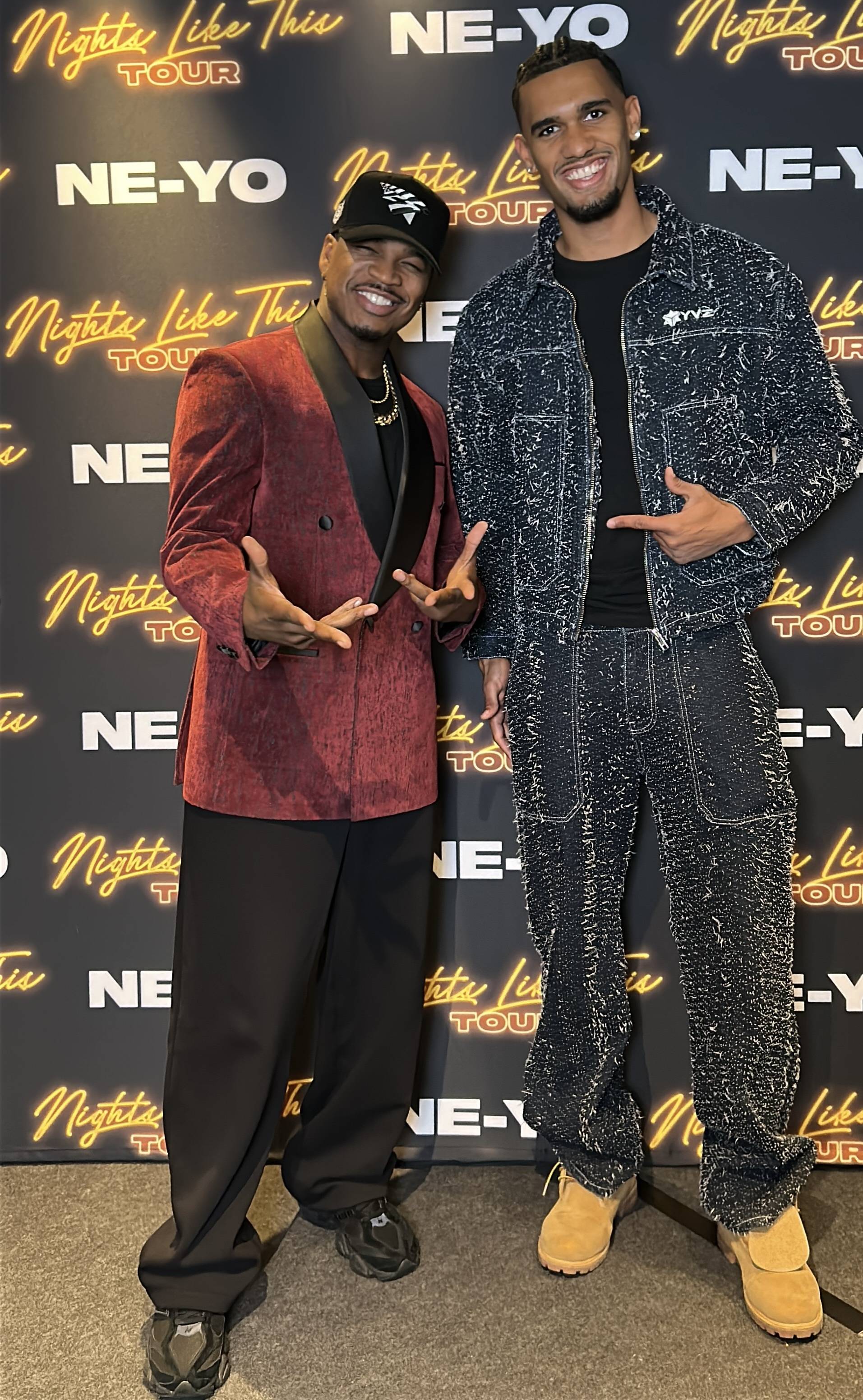 NE-YO trägt YVZ Denim